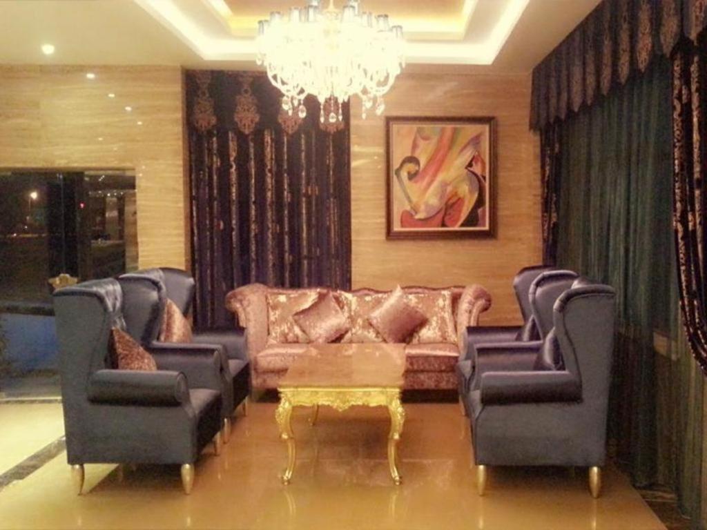 Star World Hotel Naypyidaw Exterior photo