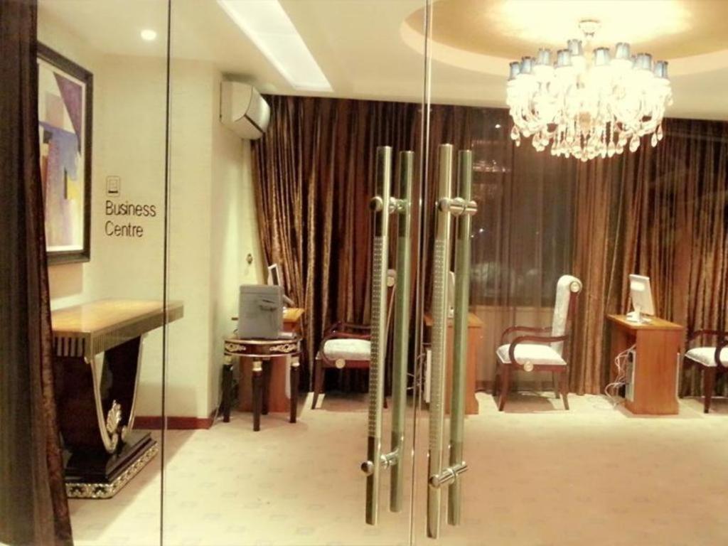 Star World Hotel Naypyidaw Exterior photo
