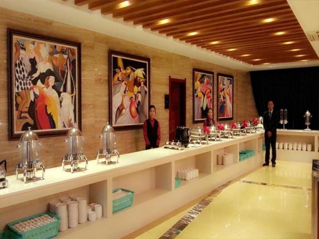 Star World Hotel Naypyidaw Exterior photo