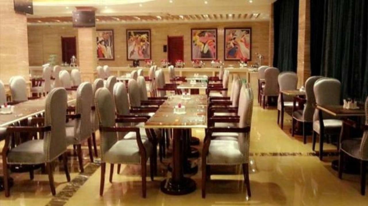 Star World Hotel Naypyidaw Exterior photo