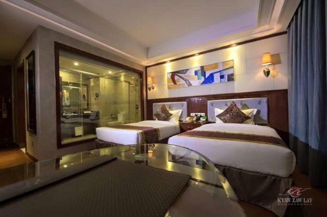 Star World Hotel Naypyidaw Exterior photo